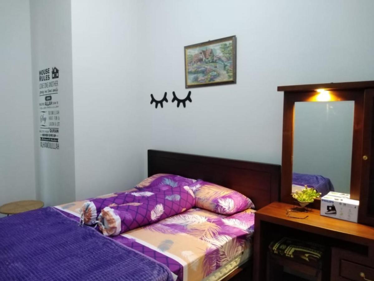 Family Villa Syariah C-37 Batu Batu  Exteriör bild